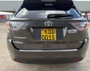 Toyota Harrier 2.0 2014 Black