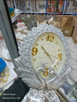 *Acrylique Wall-Clocks*