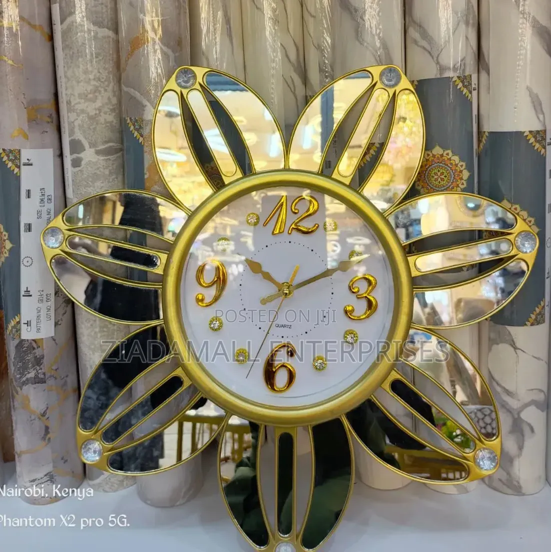 Unique *Acrylique Wall-Clocks*