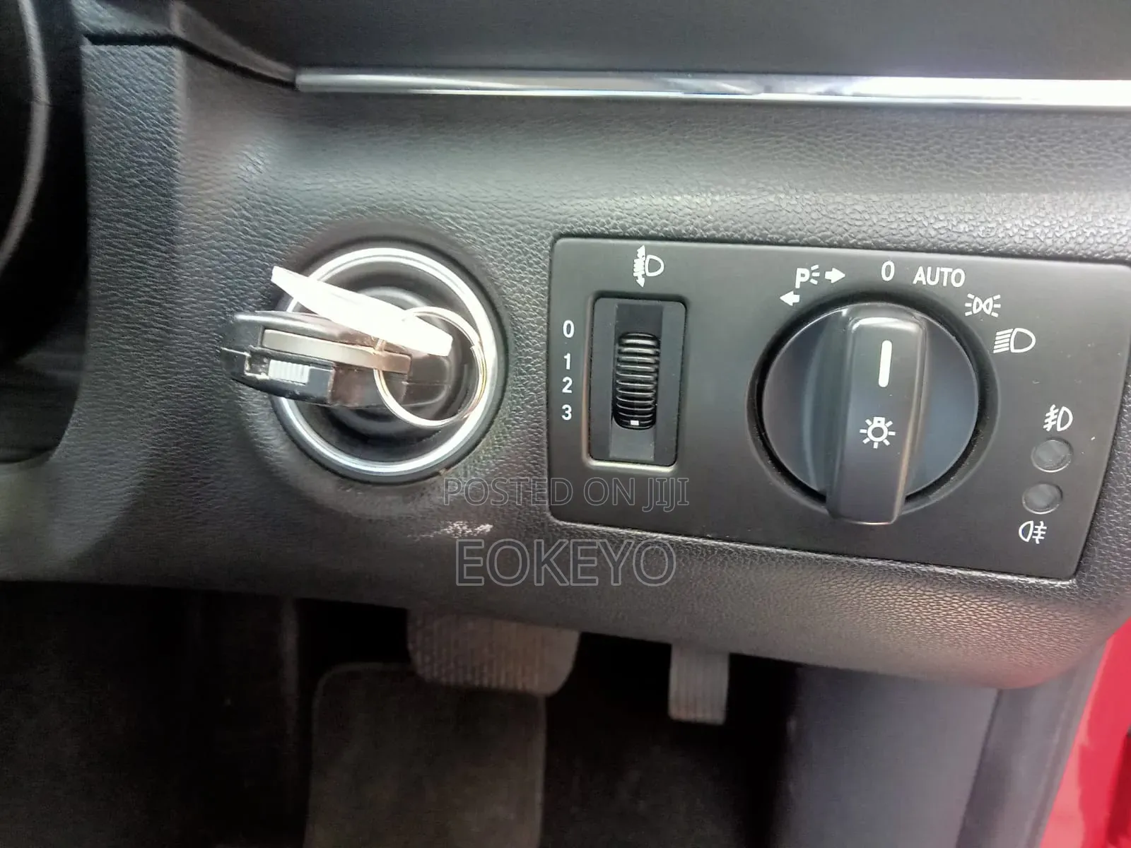 Mercedes-Benz B-Class B180 Petrol 2011 Red