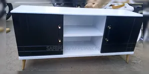4.5FT Executive American Flats TV Stand