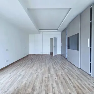 4bdrm Apartment in Riverside Drive for rent