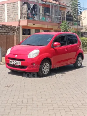 Toyota Passo 2012 Red