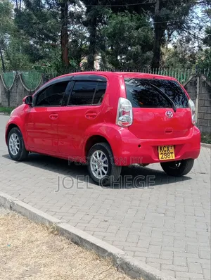 Toyota Passo 2012 Red
