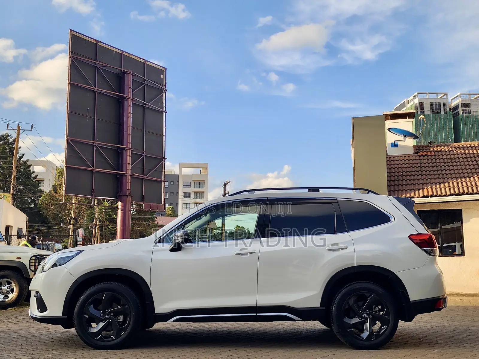 Subaru Forester Premium 2022 White