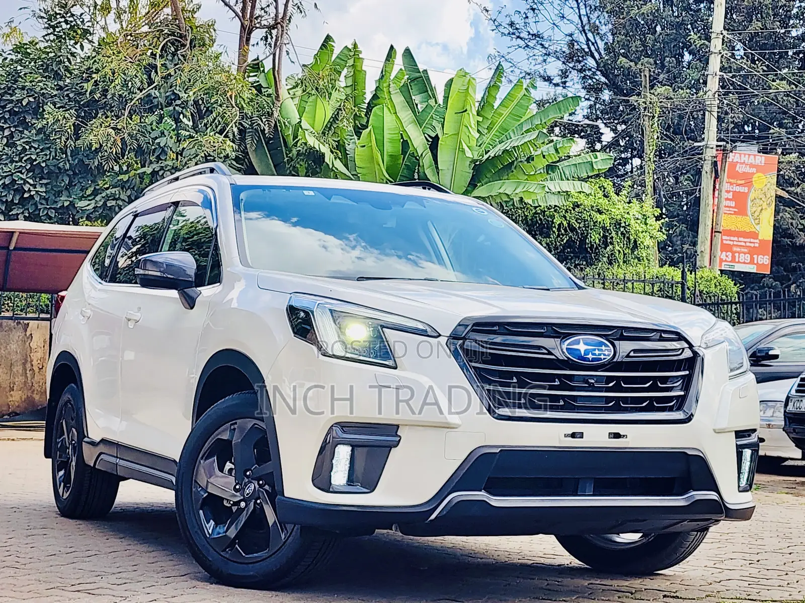 Subaru Forester Premium 2022 White
