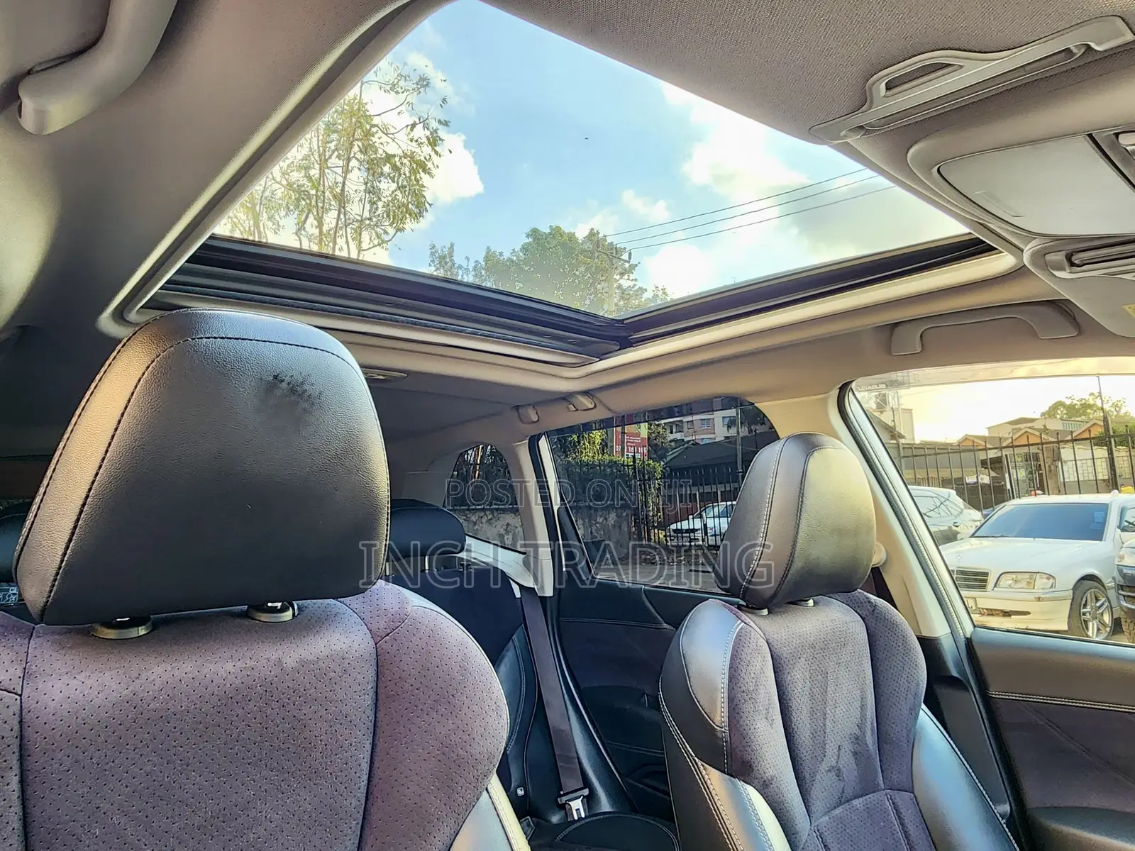Subaru Forester Premium 2022 White