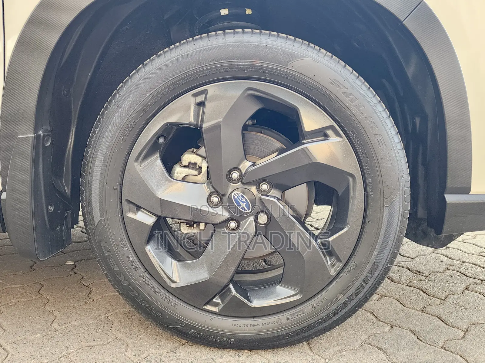 Subaru Forester Premium 2022 White