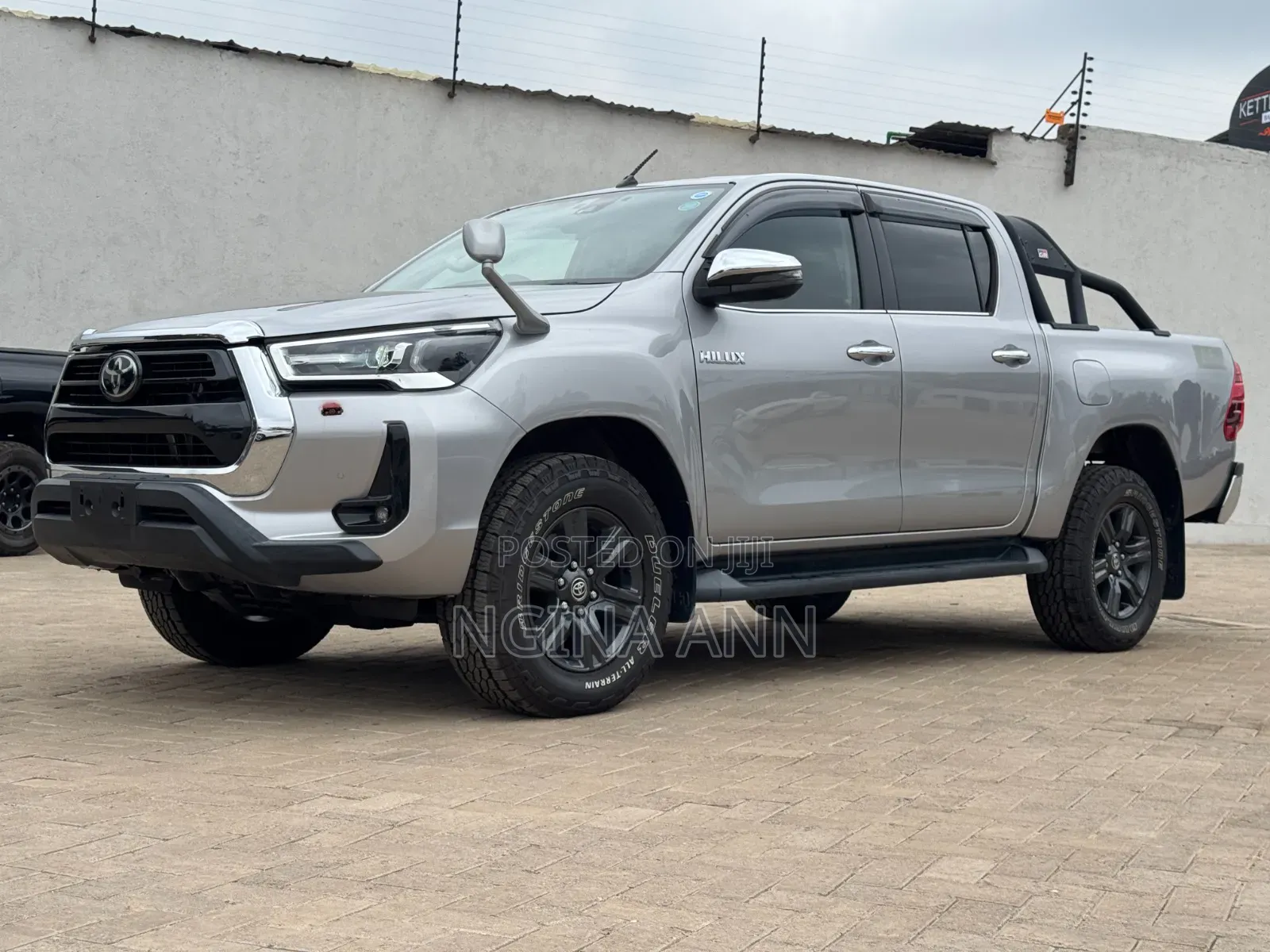 Toyota Hilux 2020 Silver