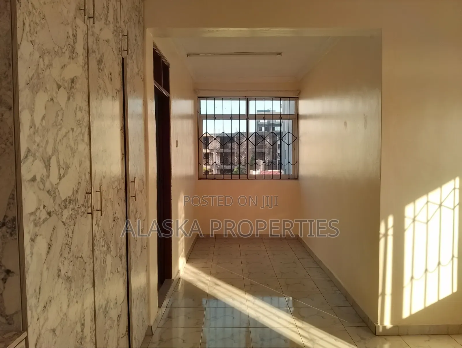 3bdrm Apartment in Mogadishu Estate, Nyali Mkomani for rent