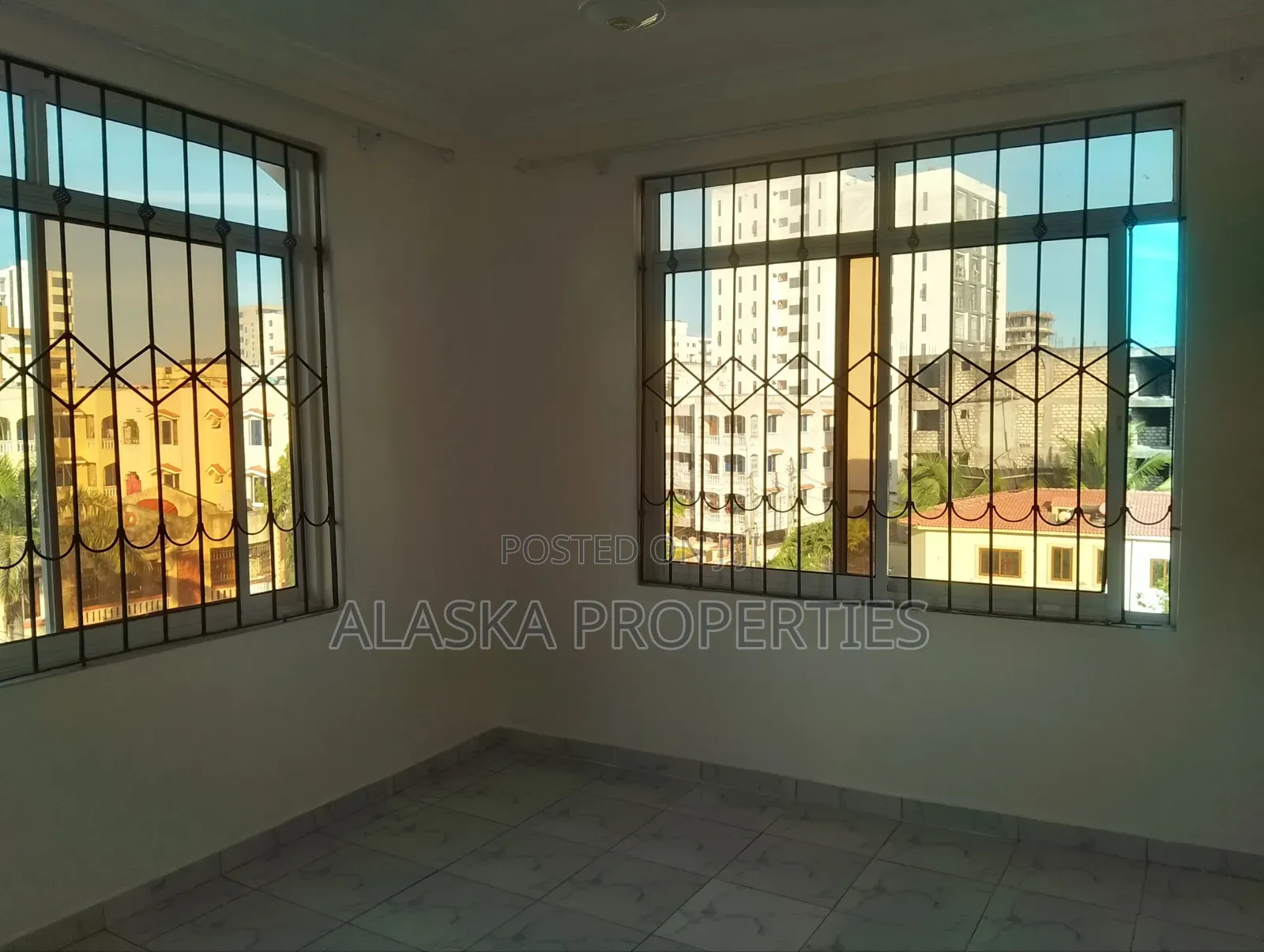 3bdrm Apartment in Mogadishu Estate, Nyali Mkomani for rent