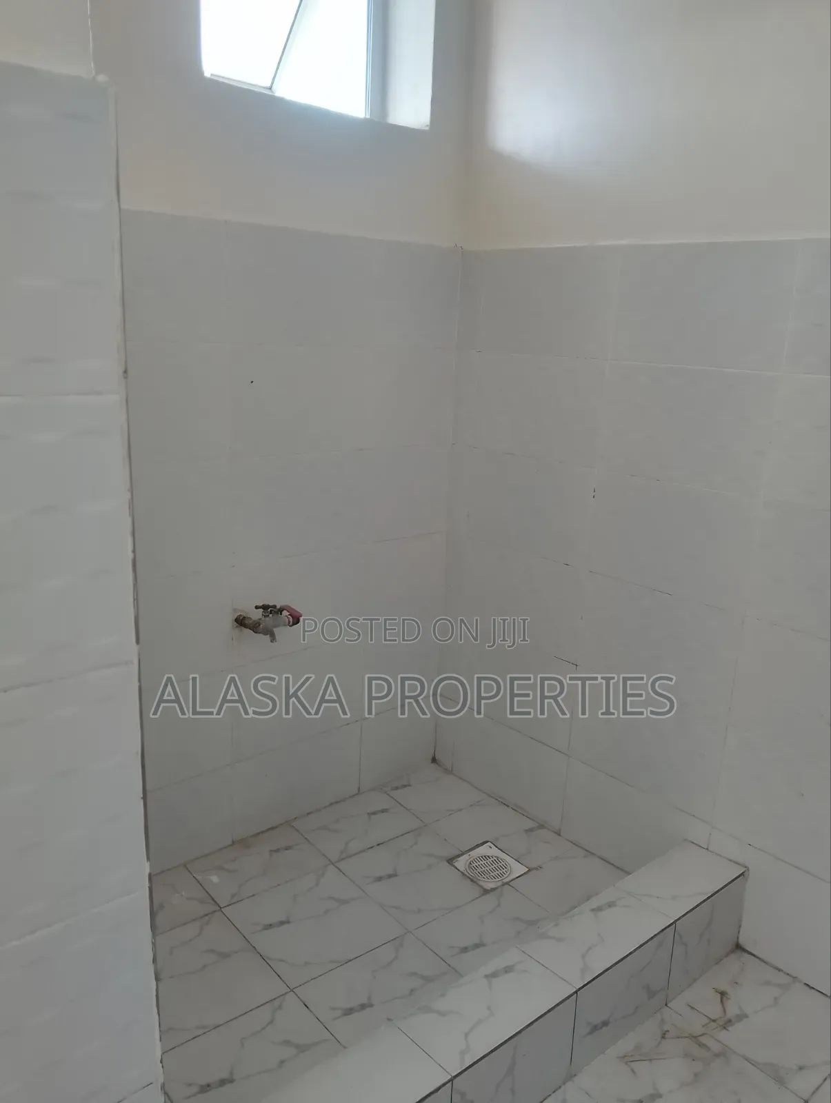 3bdrm Apartment in Mogadishu Estate, Nyali Mkomani for rent