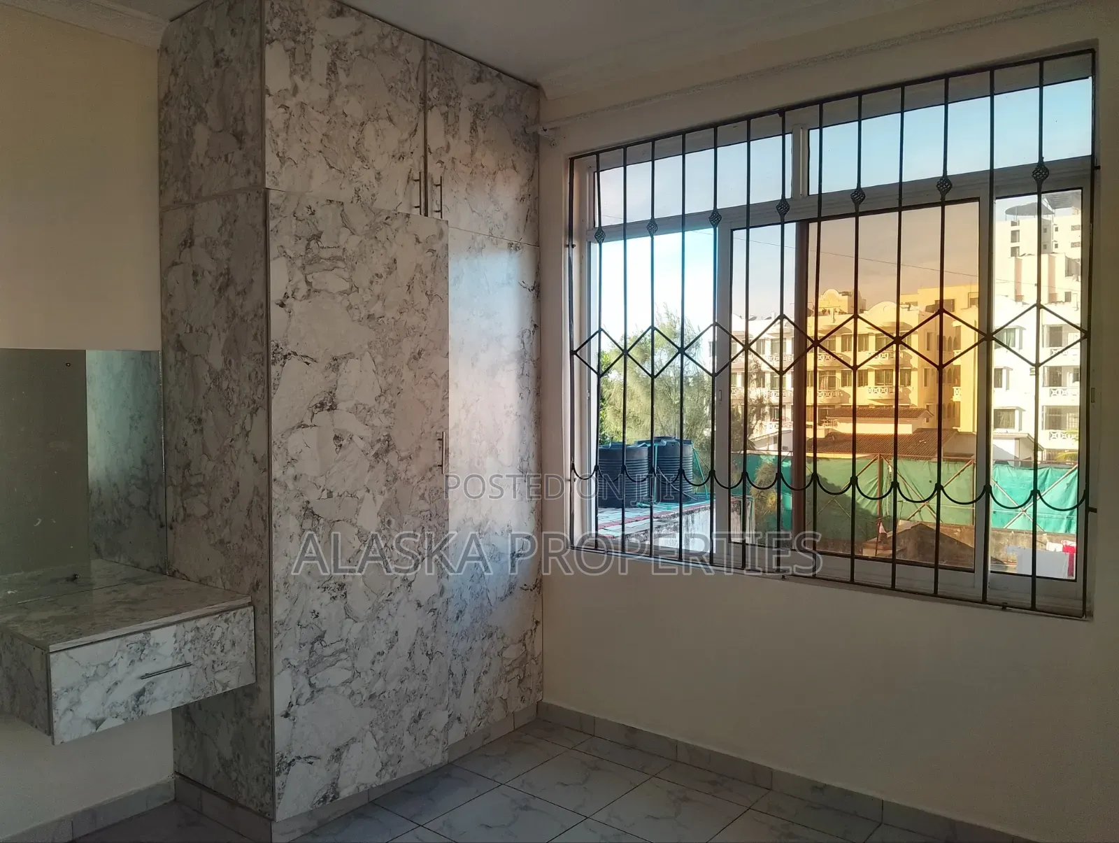 3bdrm Apartment in Mogadishu Estate, Nyali Mkomani for rent
