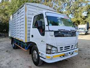Isuzu NKR 2015
