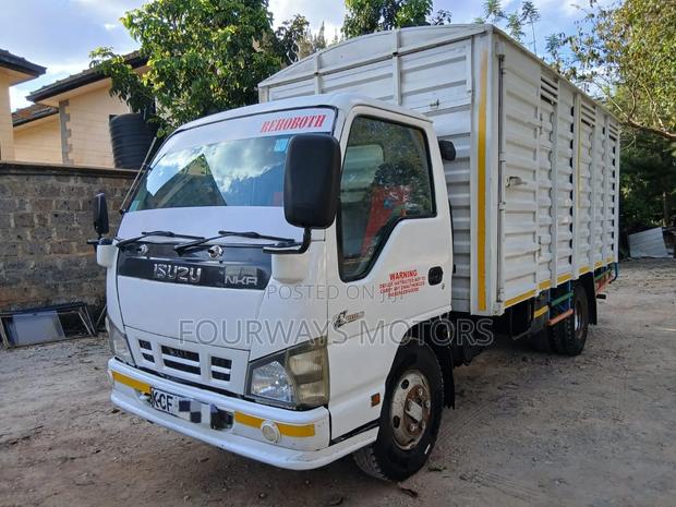 Isuzu NKR 2015 - thumbnail 2