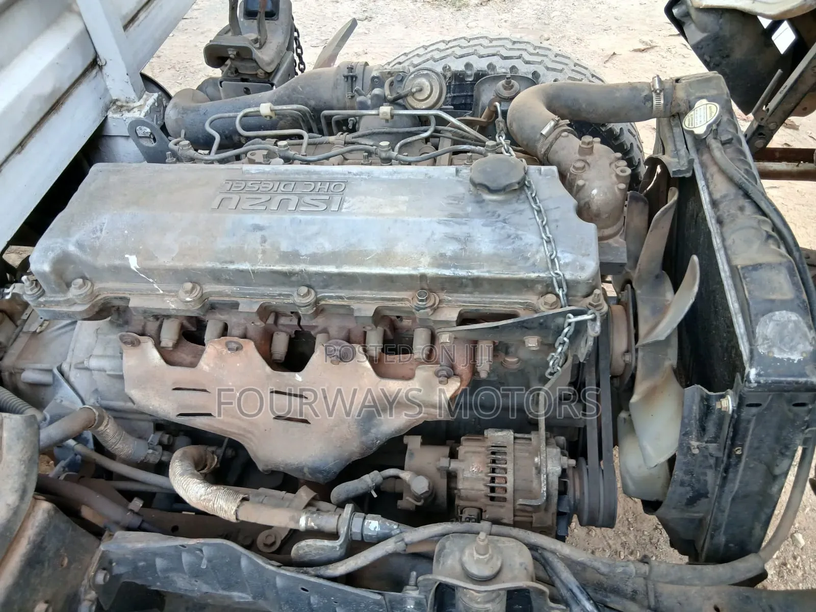 Isuzu NKR 2015