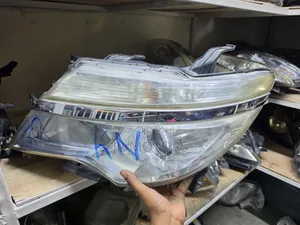 Serena C26 Headlights With Chrome