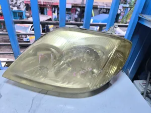 Toyota Nze 2002 Non Xenon Ex Japan Headlights