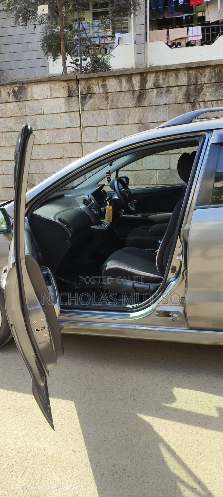 Honda Stream 2010 Gray