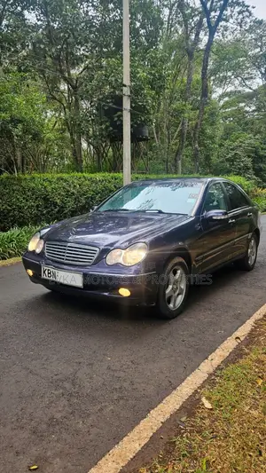 Mercedes-Benz C200 2003 Black