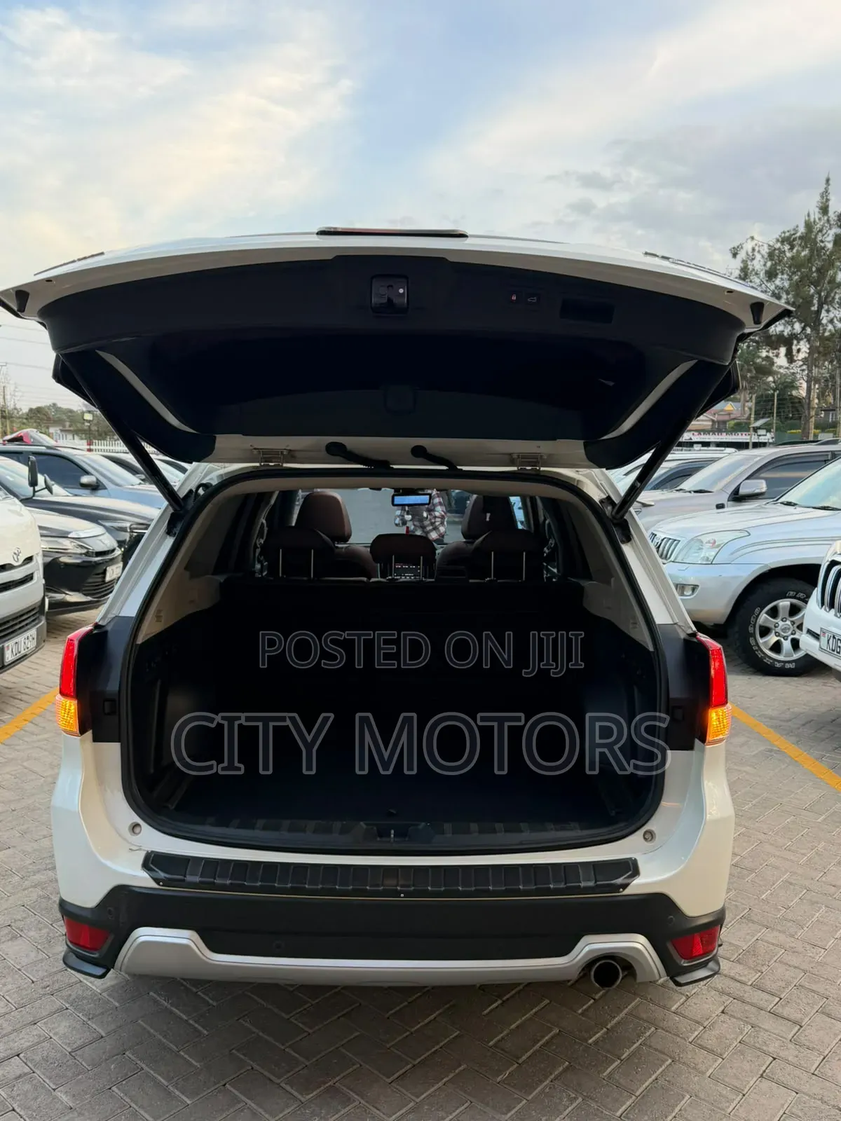 Subaru Forester 2.0XT Touring AWD 2018 White