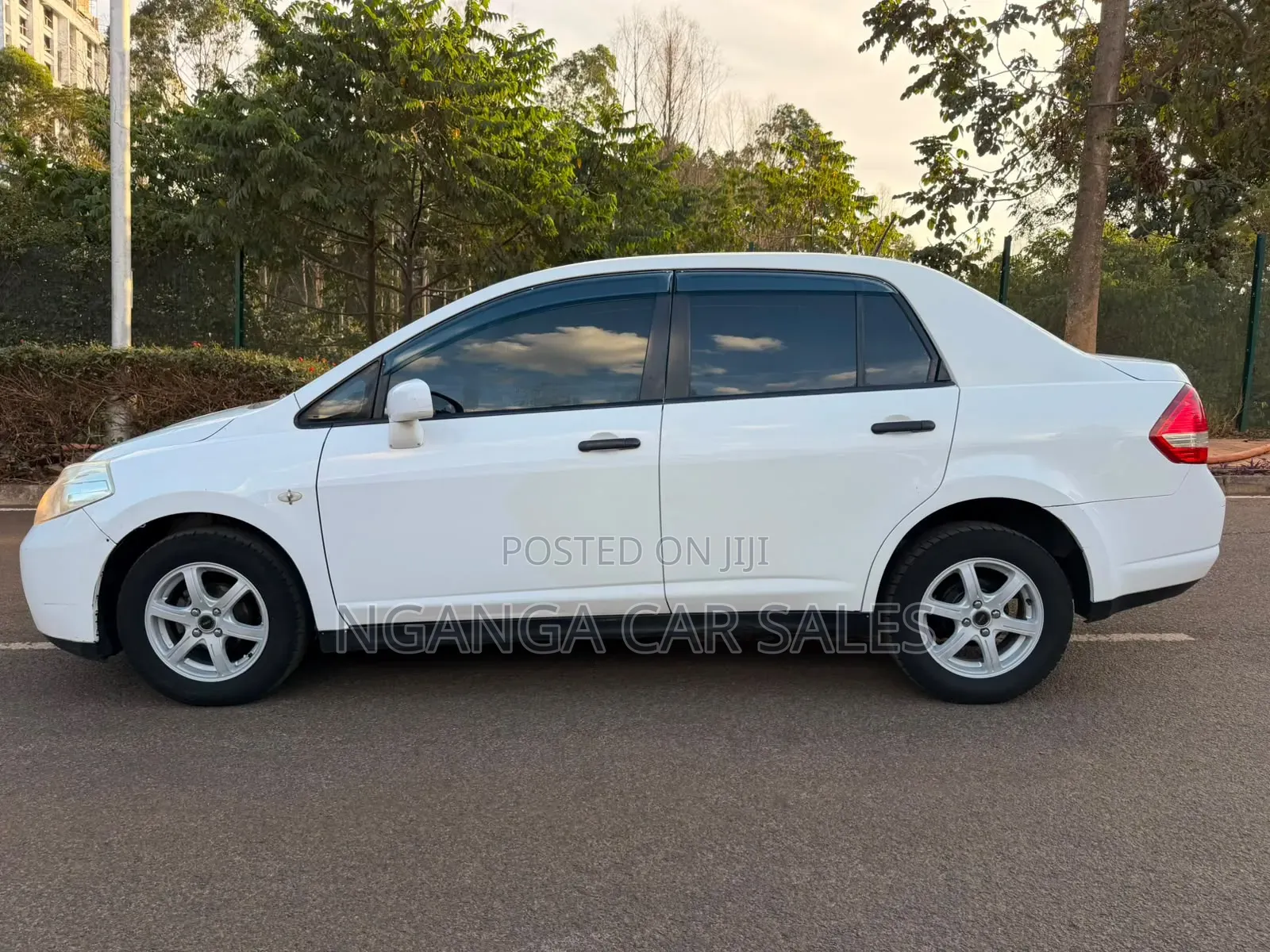 Nissan Tiida 2012 White