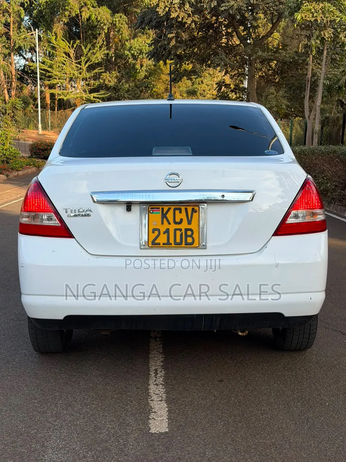 Nissan Tiida 2012 White