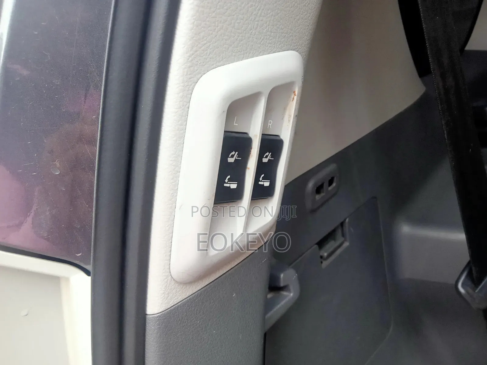 Toyota Land Cruiser Prado 2.7 i 2012 Gray