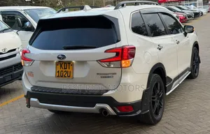 Subaru Forester 2.0XT Premium AWD 2018 White