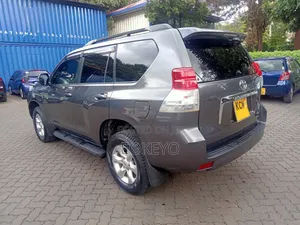Toyota Land Cruiser Prado 2.7 i 2012 Gray