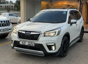 Subaru Forester 2.0XT Premium AWD 2018 White