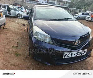 Toyota Vitz 2013 Black