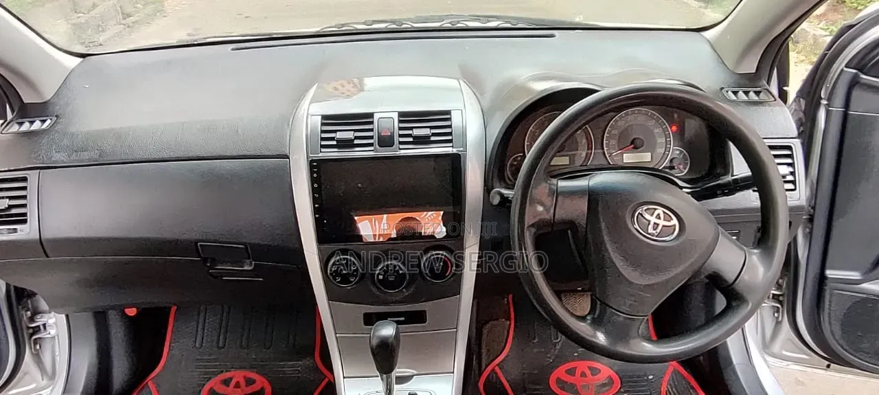 Toyota Corolla Fielder 2010 Silver