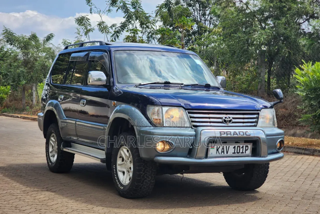 Toyota Land Cruiser Prado 2000 Blue