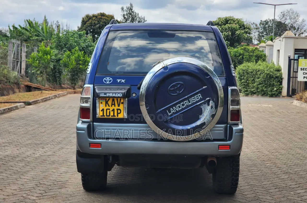 Toyota Land Cruiser Prado 2000 Blue
