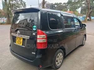 Toyota Noah 2010 Black