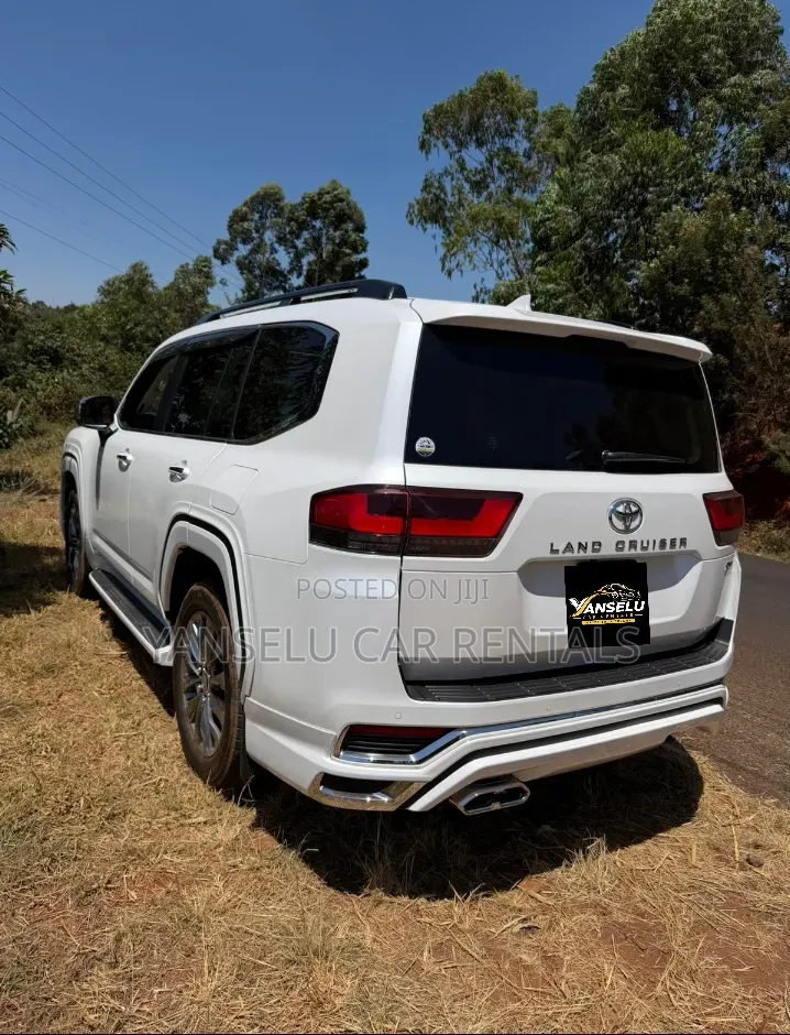 Landcruiser LC300 for Hire(Chauffeured)
