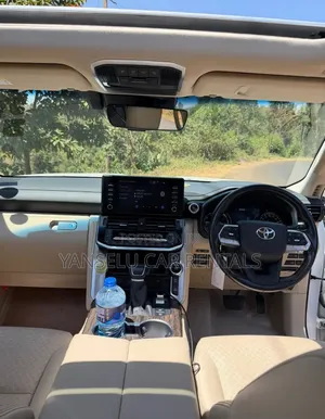 Landcruiser LC300 for Hire(Chauffeured)