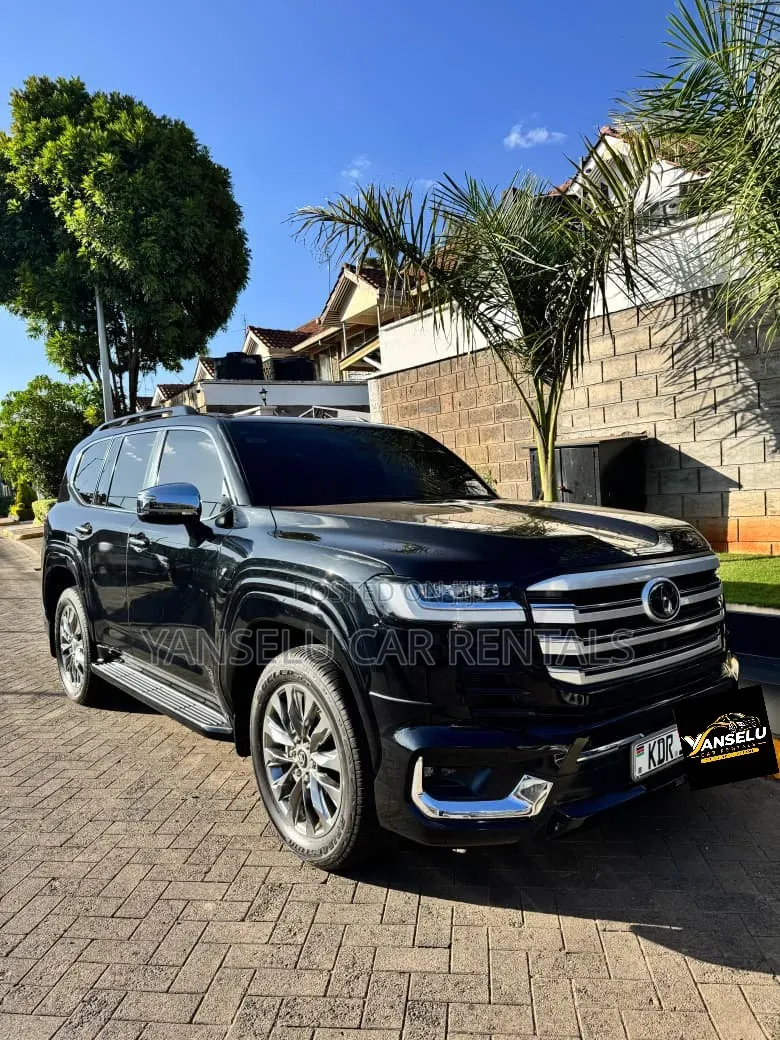 Landcruiser LC300 for Hire(Chauffeured)