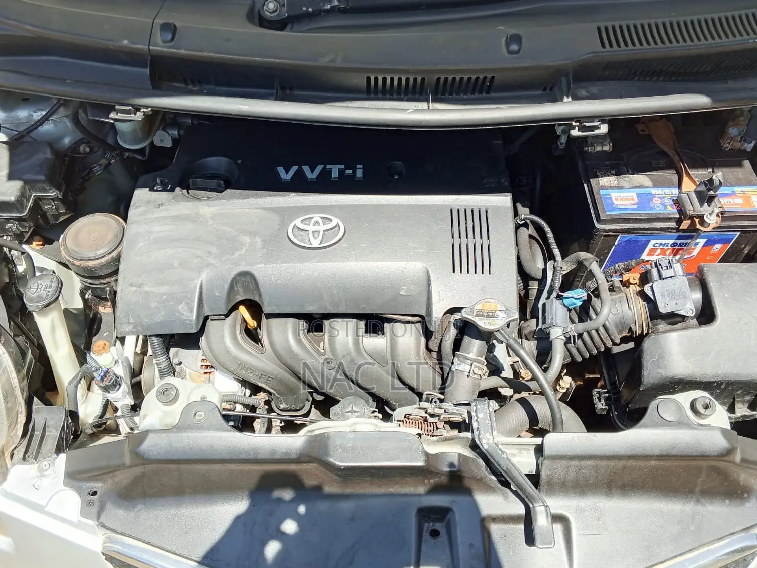 Toyota Ractis 1.5 FWD 2010 Silver
