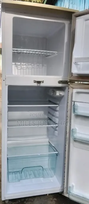 Ramtons Rf/171 Fridge - 128l / Double Door