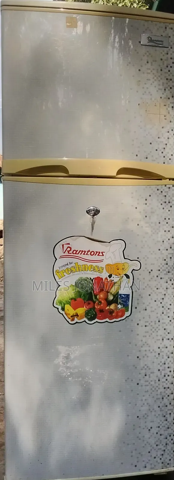 Ramtons Rf/171 Fridge - 128l / Double Door