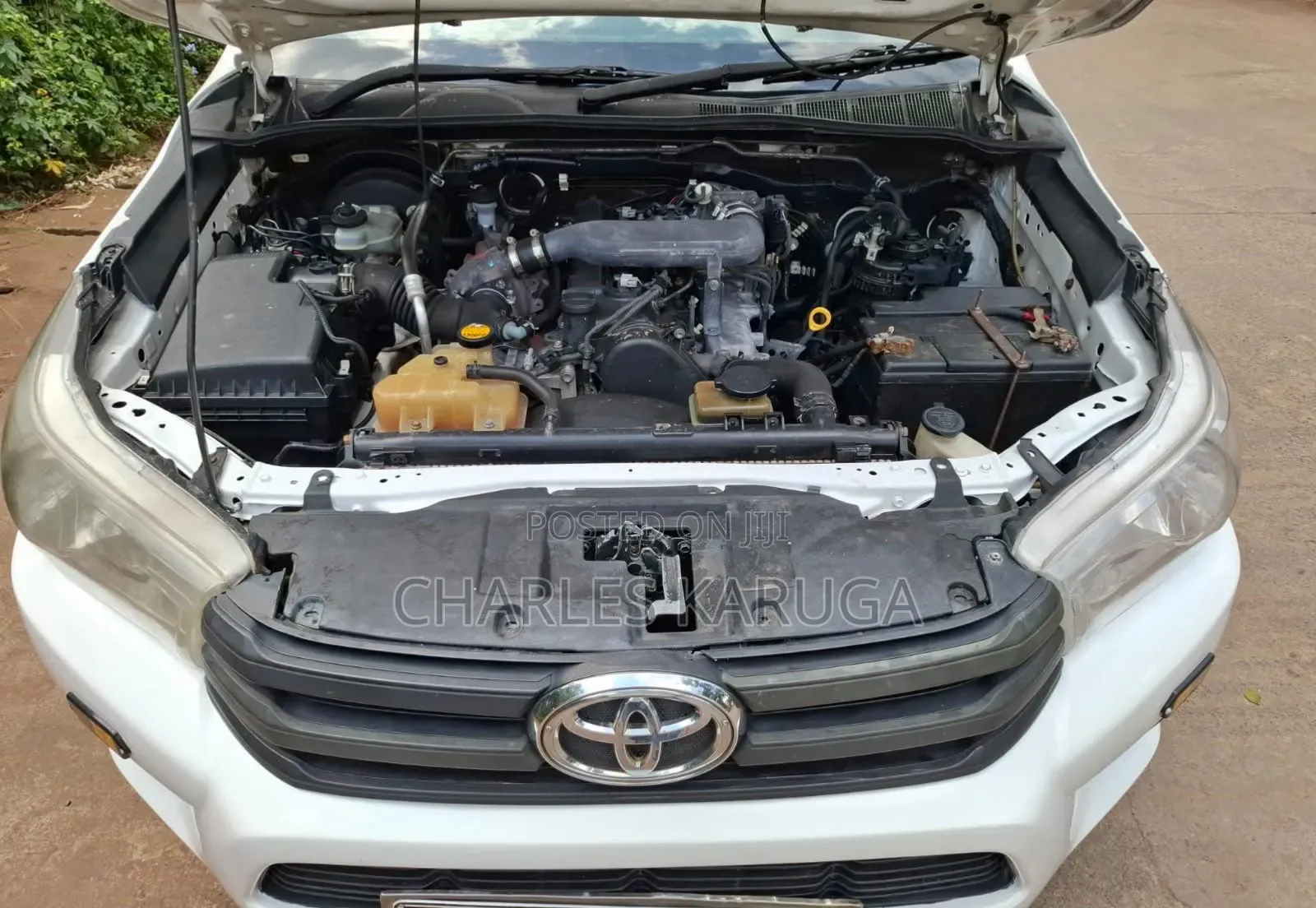 Toyota Hilux 2016 White