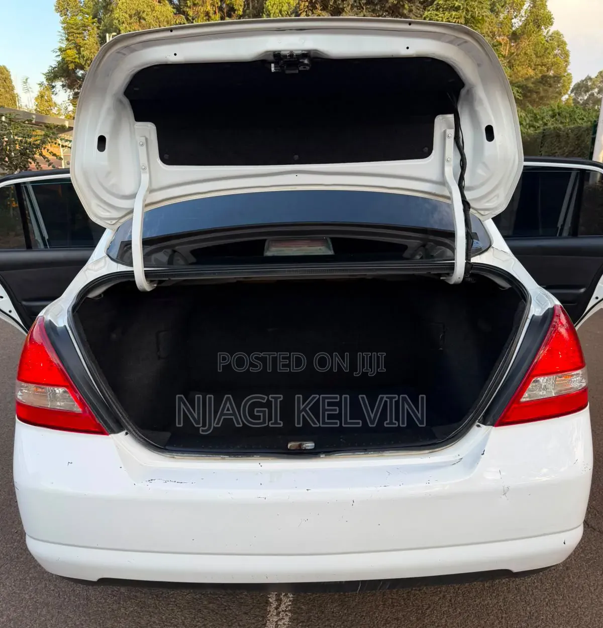 Nissan Tiida 2012 White