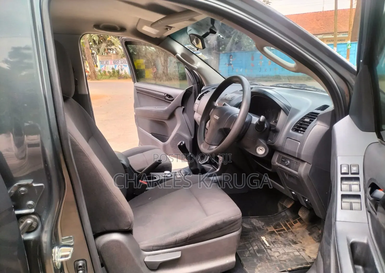 Isuzu D-MAX 2023 Gray