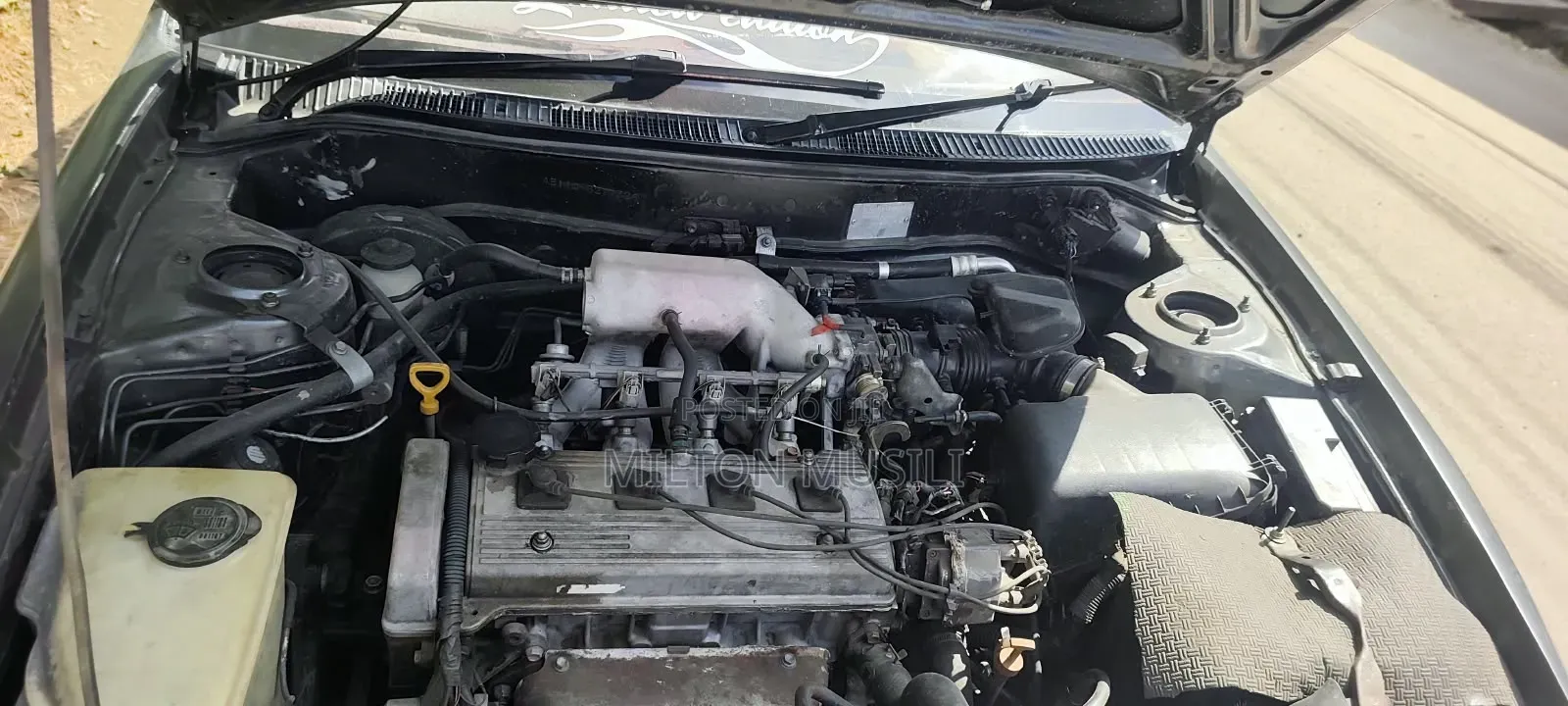 Toyota Corolla 2000 Black