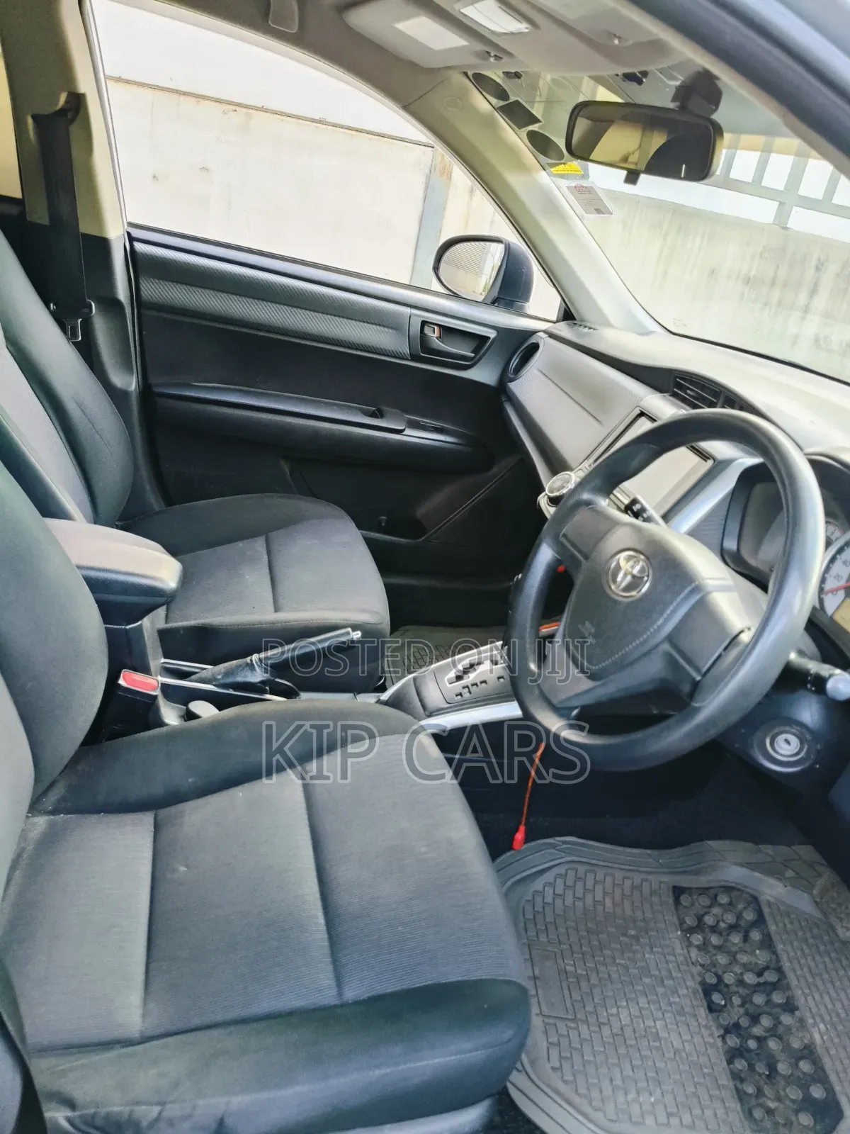 Toyota Corolla Fielder 1.5 Petrol AWD 2013 Silver