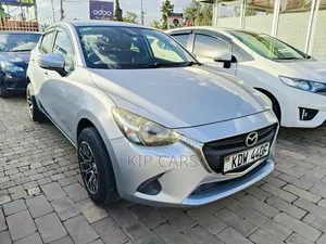 Mazda Demio 2018 Silver