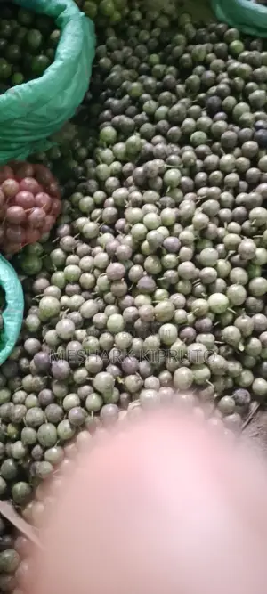 Passion Fruit Seller / Vendor