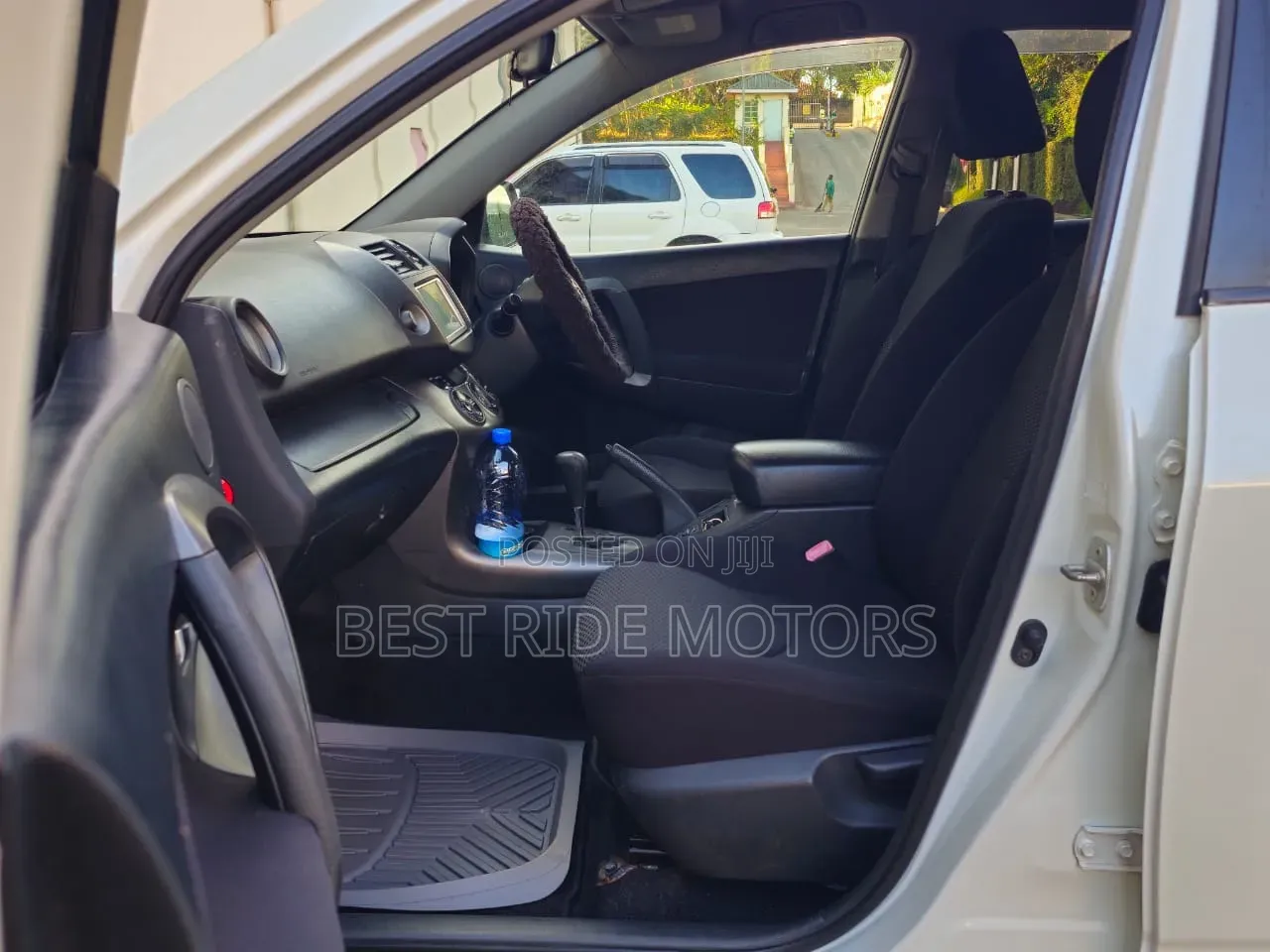 Toyota RAV4 2009 White